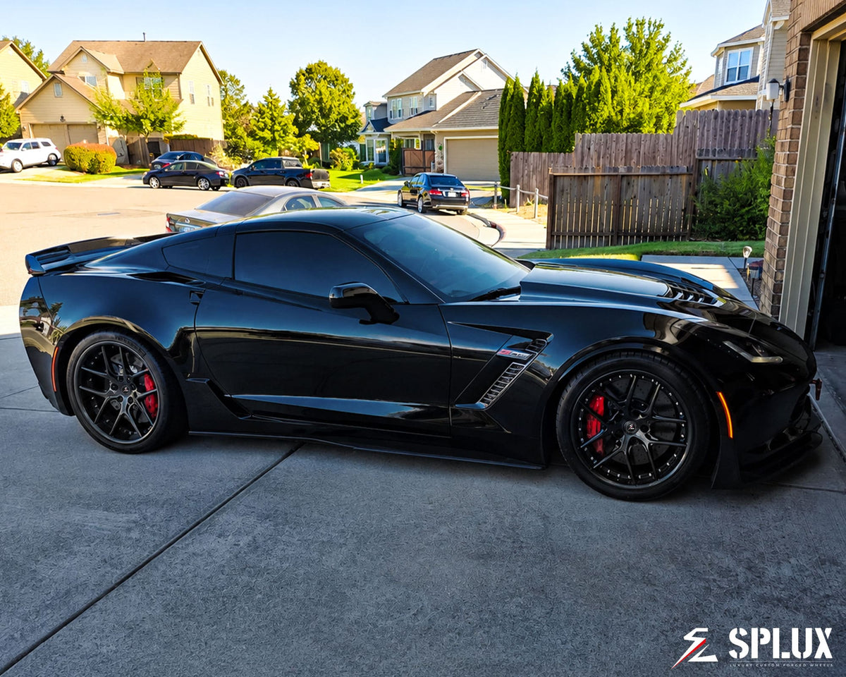 SD-02 2-piece forged wheel with carbon fiber barrel and gunmetal spokes on a Corvette