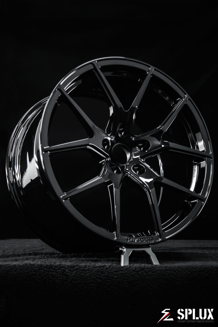 2017 corvette grand sport aftermarket wheels with SC-04M forged wheels in piano black on the rear