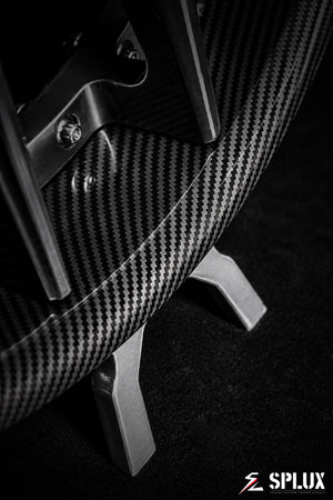 Carbon fiber barrel and gloss dark gunmetal spokes on the SD-02 wheel