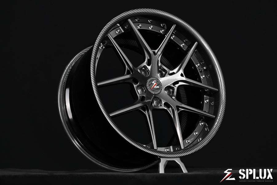 SD-02 wheel with carbon fiber barrel and dark gunmetal spokes, lightweight forged design