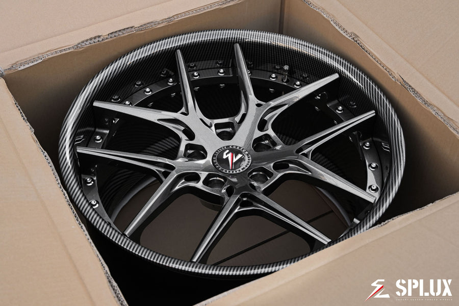 2017 Corvette C7 Z06 with carbon fiber wheels, SD-02 forged 2-piece in gloss dark gunmetal