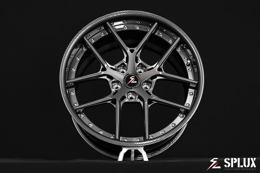 SD-02 forged 2-piece wheel with carbon fiber barrel and dark gunmetal spokes on a C7 Corvette