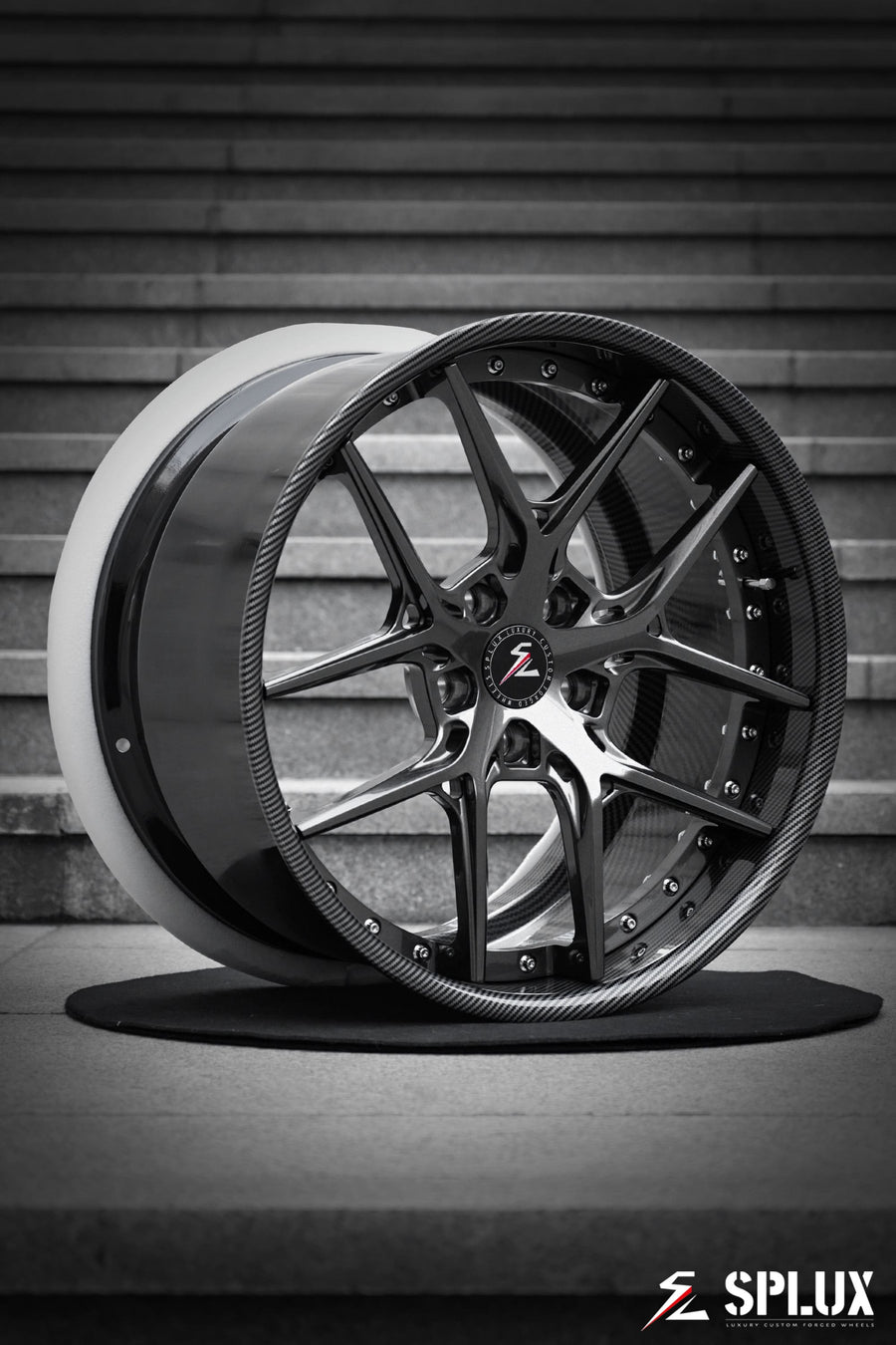 C7 Z06 with SD-02 wheels, front 19-inch and rear 20-inch staggered fitment