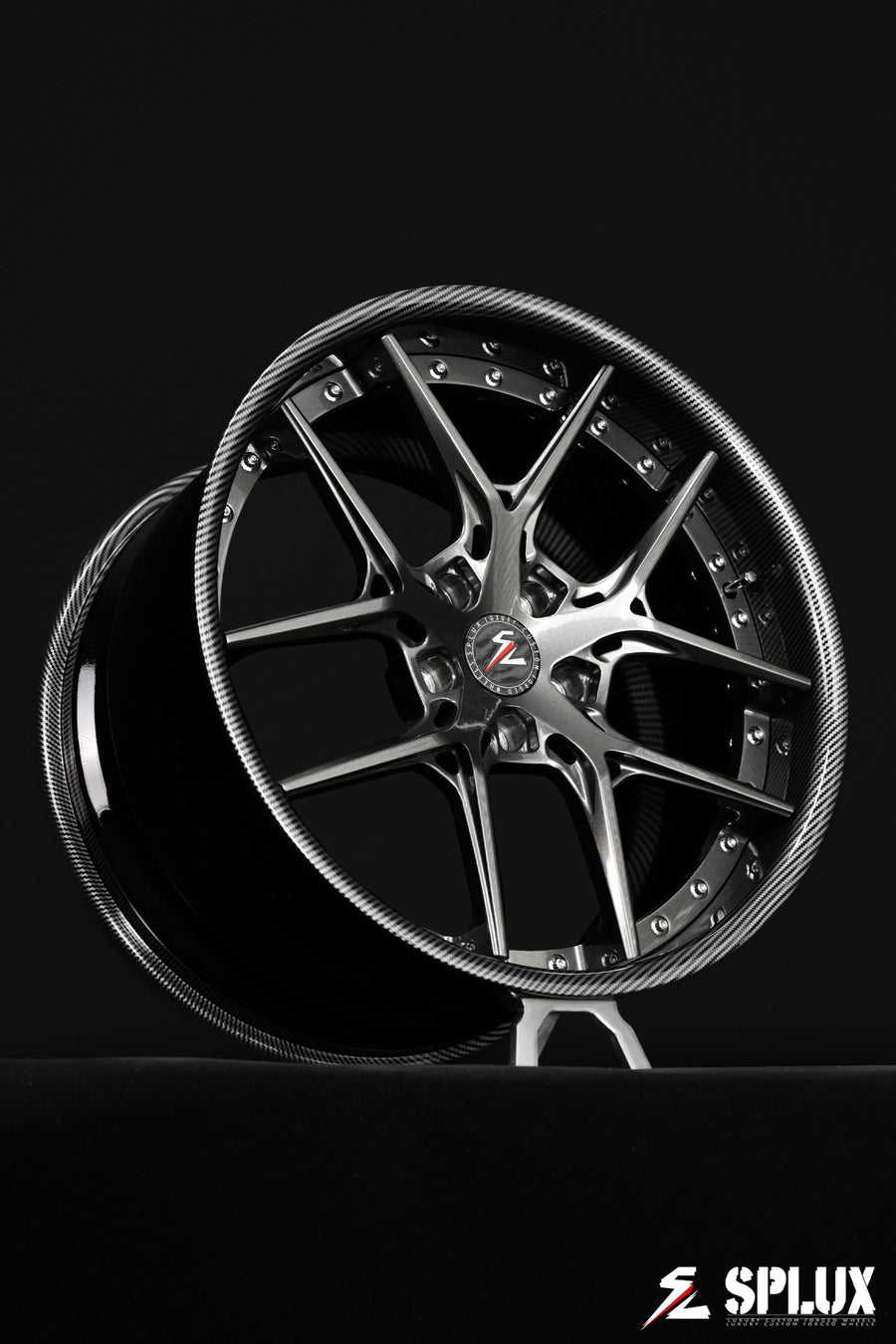 SD-02 forged wheel with deep dish and carbon fiber barrel on a Corvette C7