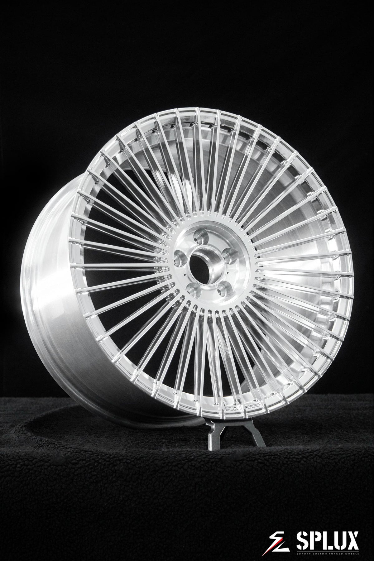 Mercedes S500 rims with polished spokes and a deep concave profile
