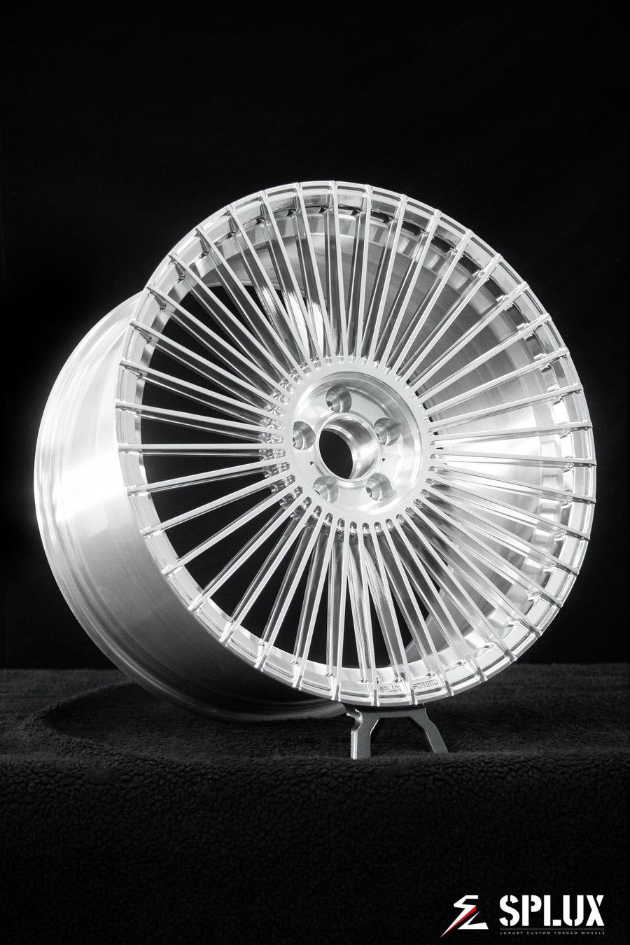 Mercedes S500 rims with polished spokes and a deep concave profile