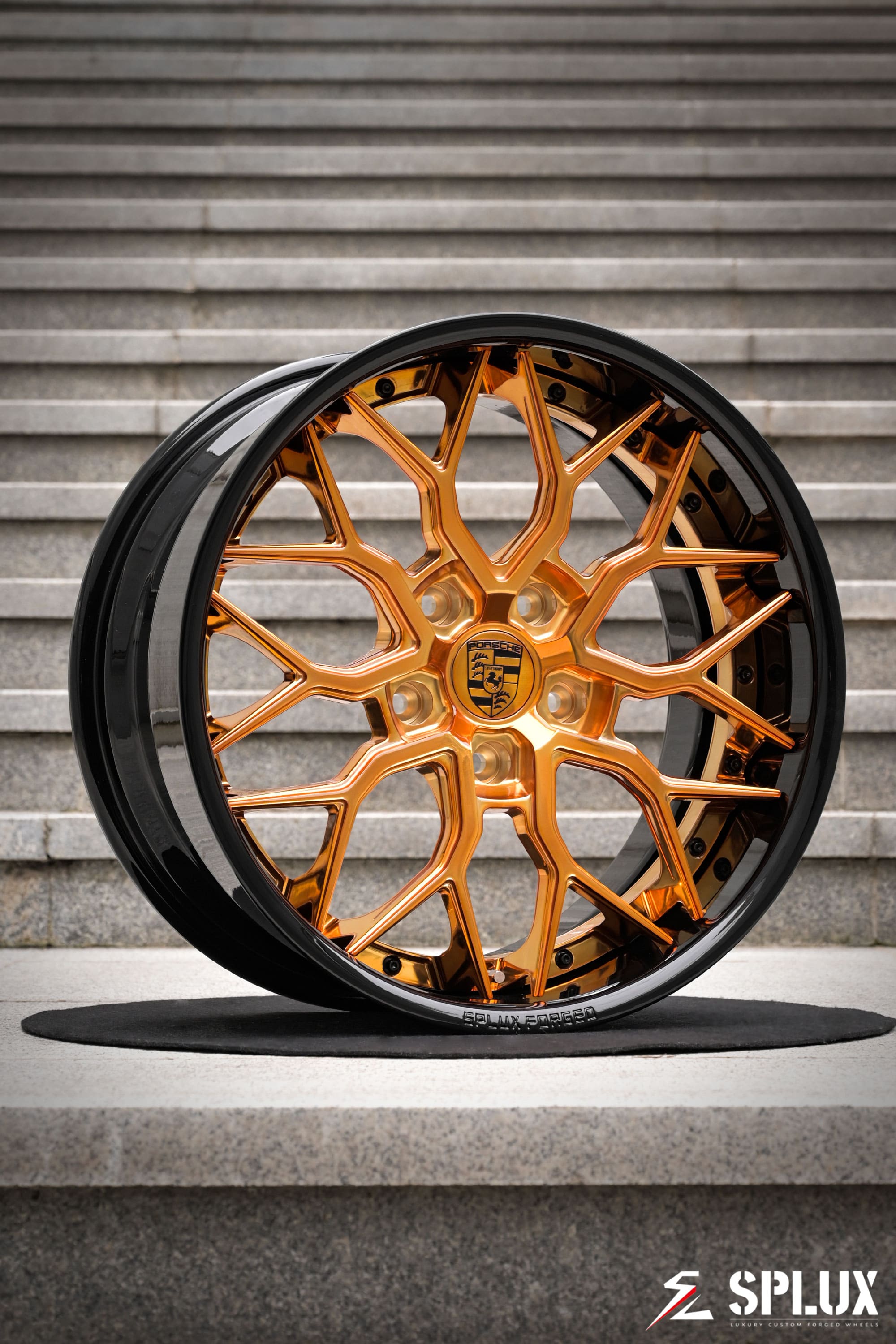 Custom Porsche Cayman wheels: SA-01 forged 2-piece in Piano Black and Polished Copper
