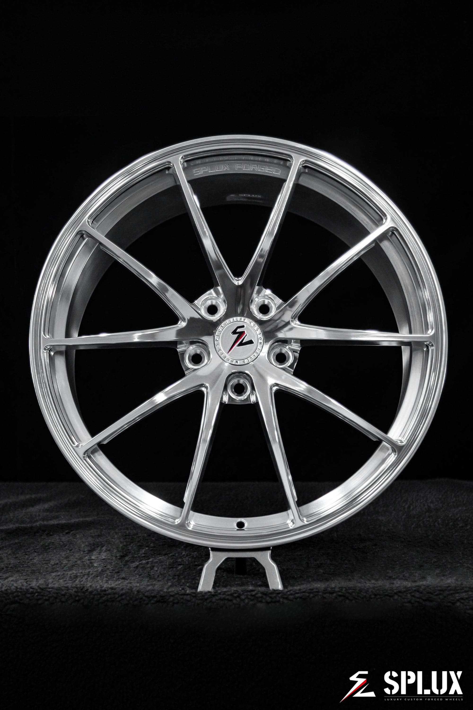Concave SC-08M aftermarket rims for Corvette with polished faces and standard SPLUX center caps