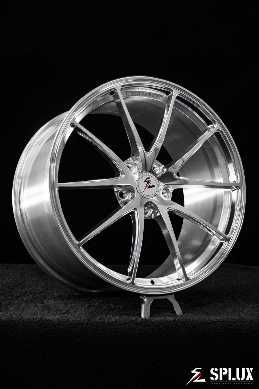Polished SC-08M forged monoblock wheel detail with visible lug holes and concave spokes