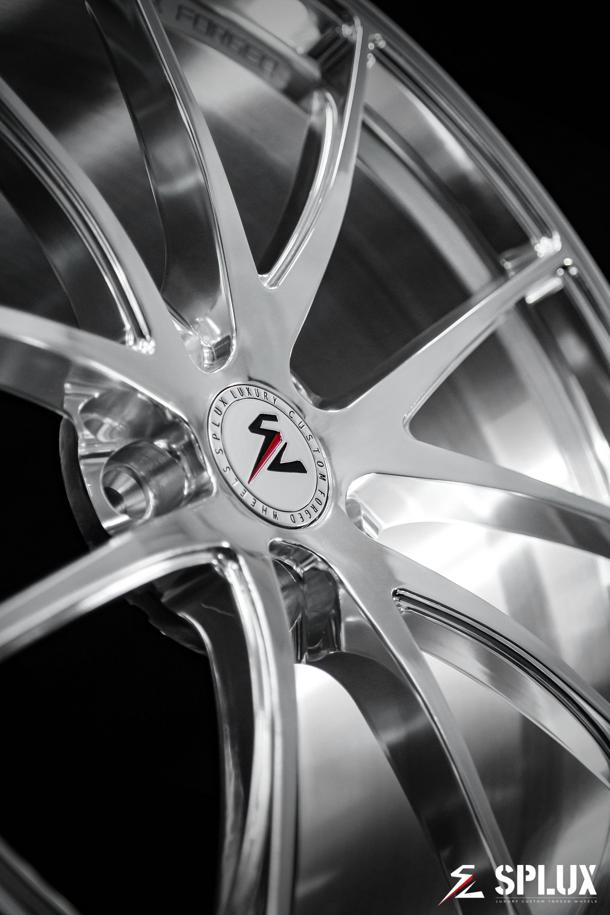 Staggered 19-inch front and 20-inch rear SC-08M forged wheels on a C7 Corvette, all polished