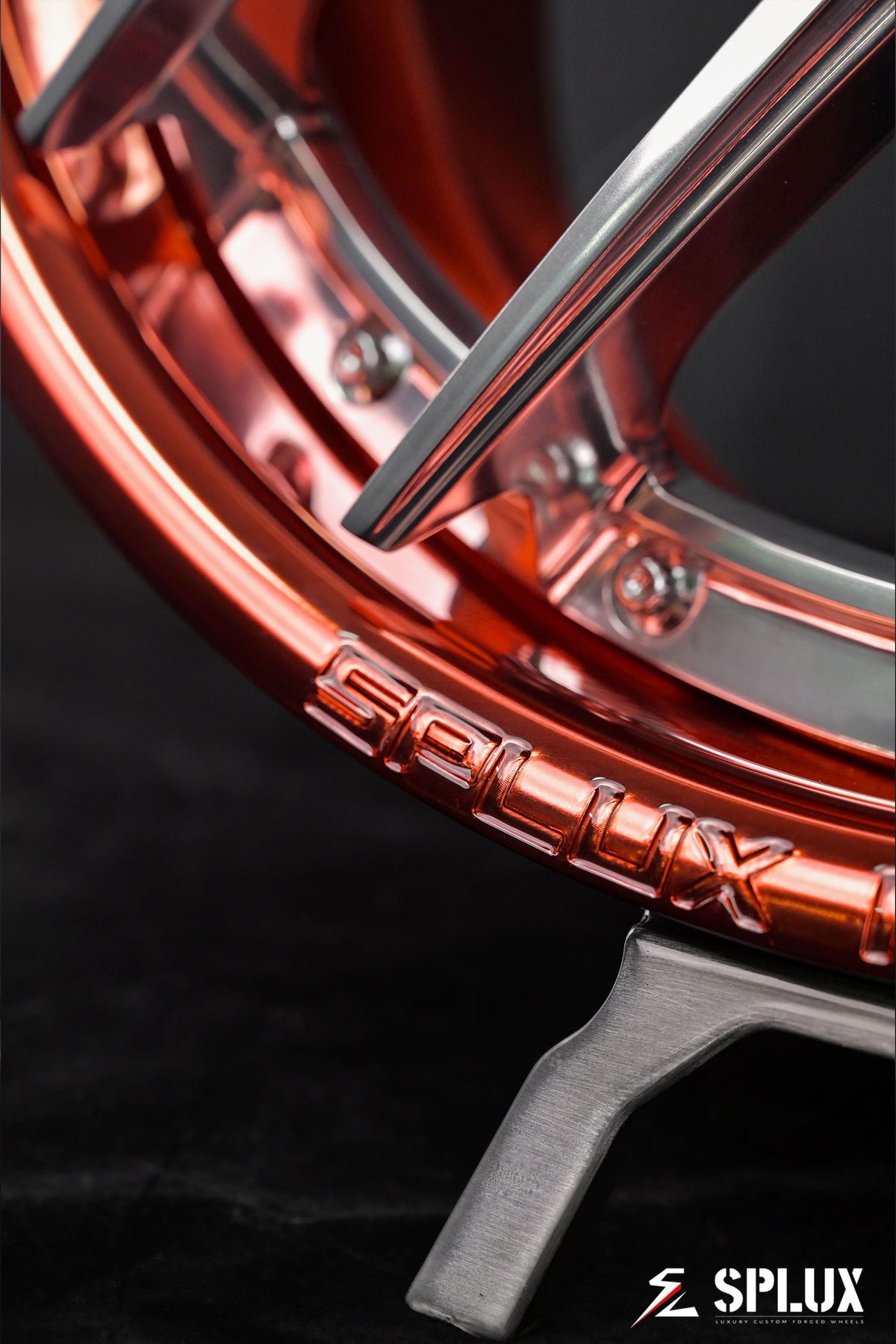 SD-02 deep dish wheel with polished rose gold barrel and spokes on the BMW X2