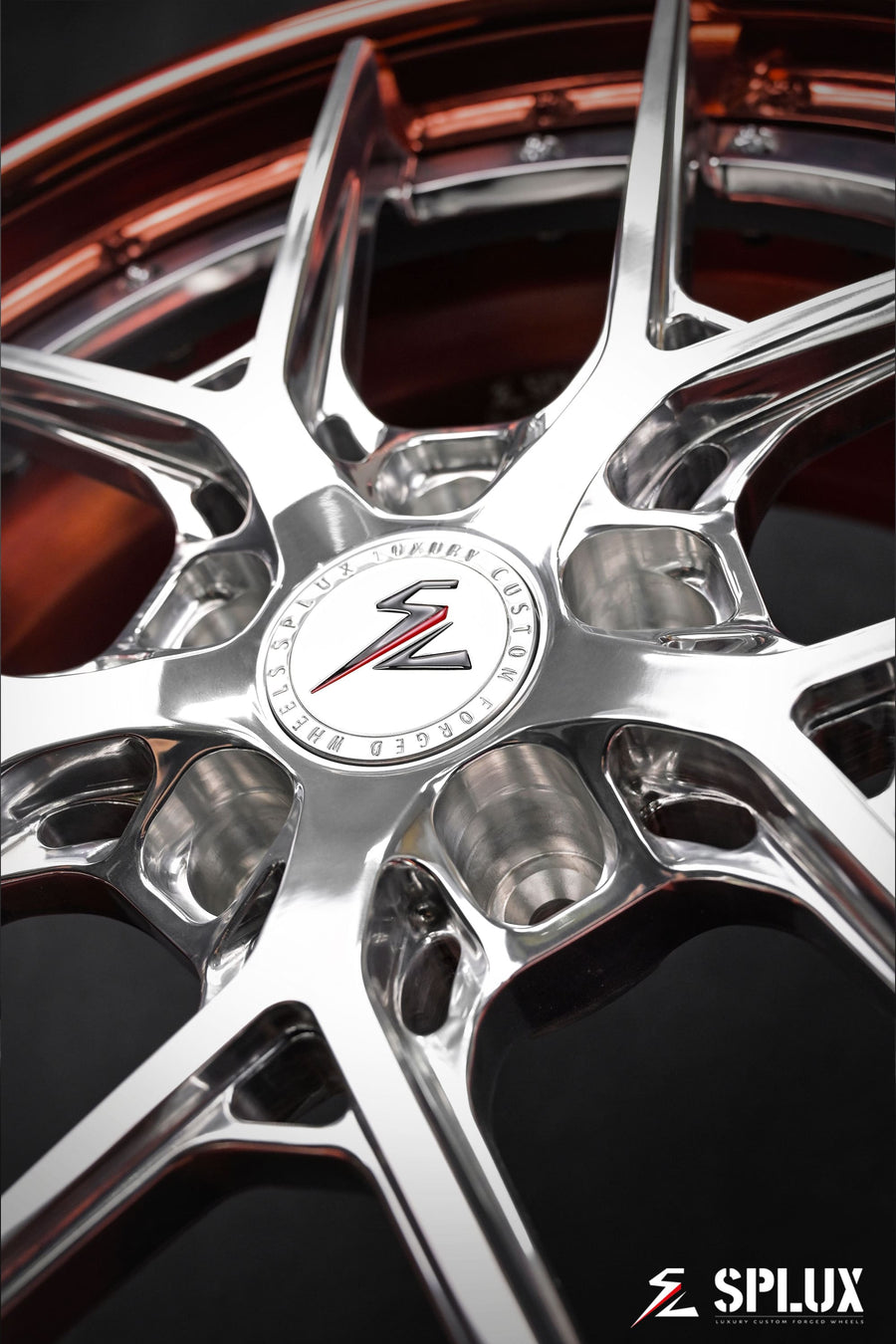 Rear wheel of the BMW X2 with SD-02 in polished rose gold