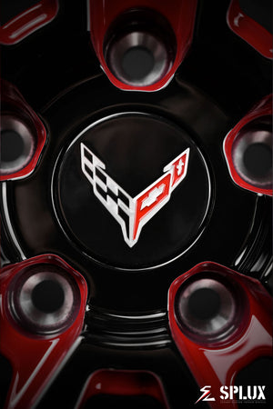 Staggered 20-inch front and 21-inch rear SC-14M forged wheels with piano black and red two-tone finish
