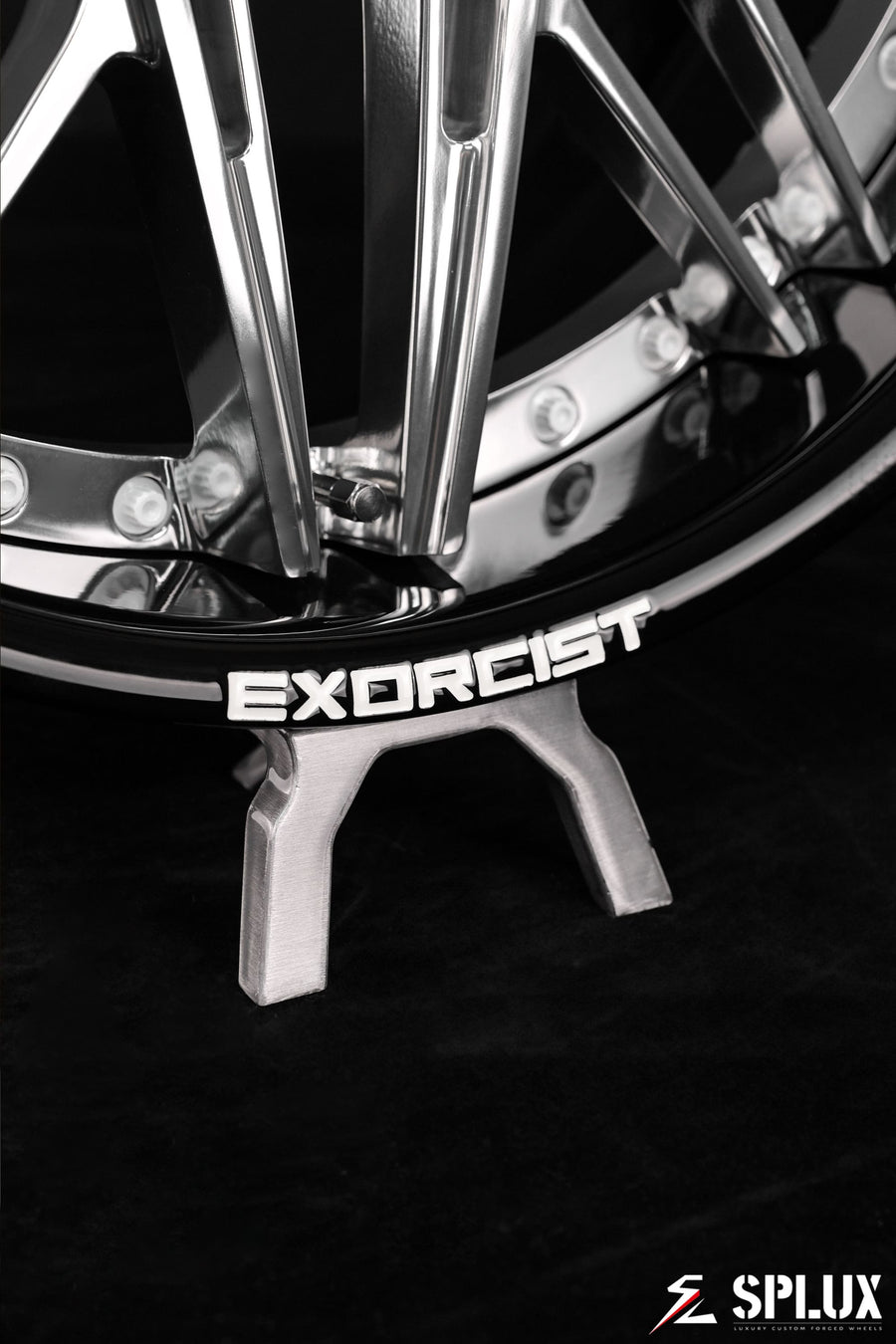 Deep dish SD-01 wheel with polished spokes and EXORCIST branding