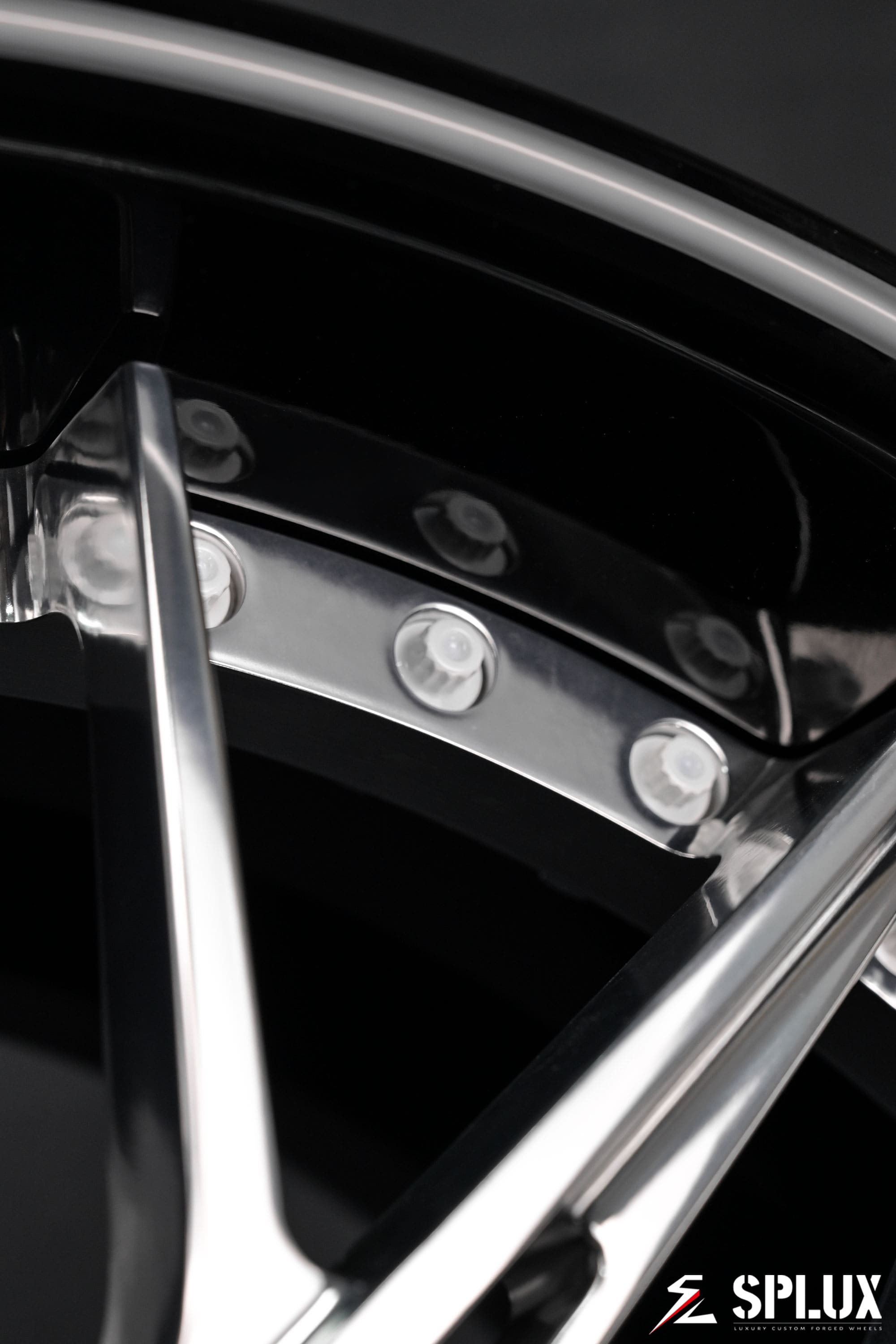 Camaro ZL1 wheels with an SD-01 forged 2-piece profile