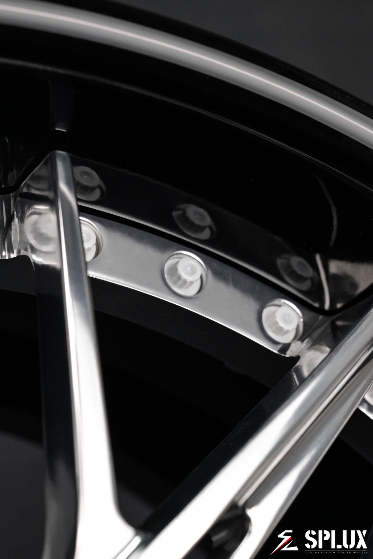 Camaro ZL1 wheels with an SD-01 forged 2-piece profile