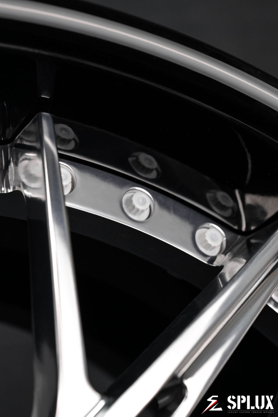 Camaro ZL1 wheels with an SD-01 forged 2-piece profile