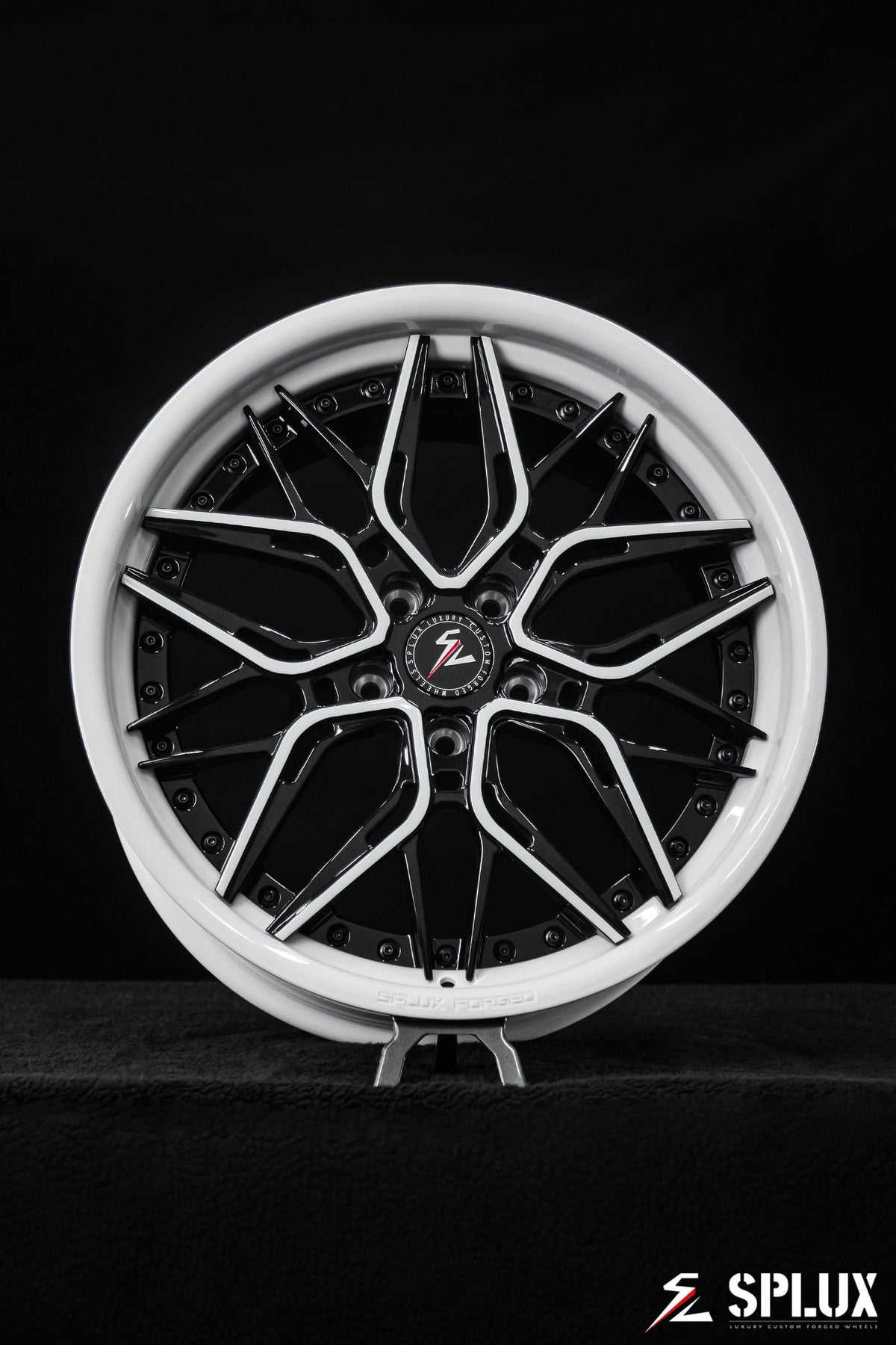 White Corvette wheels with ivory white outer barrel and lip