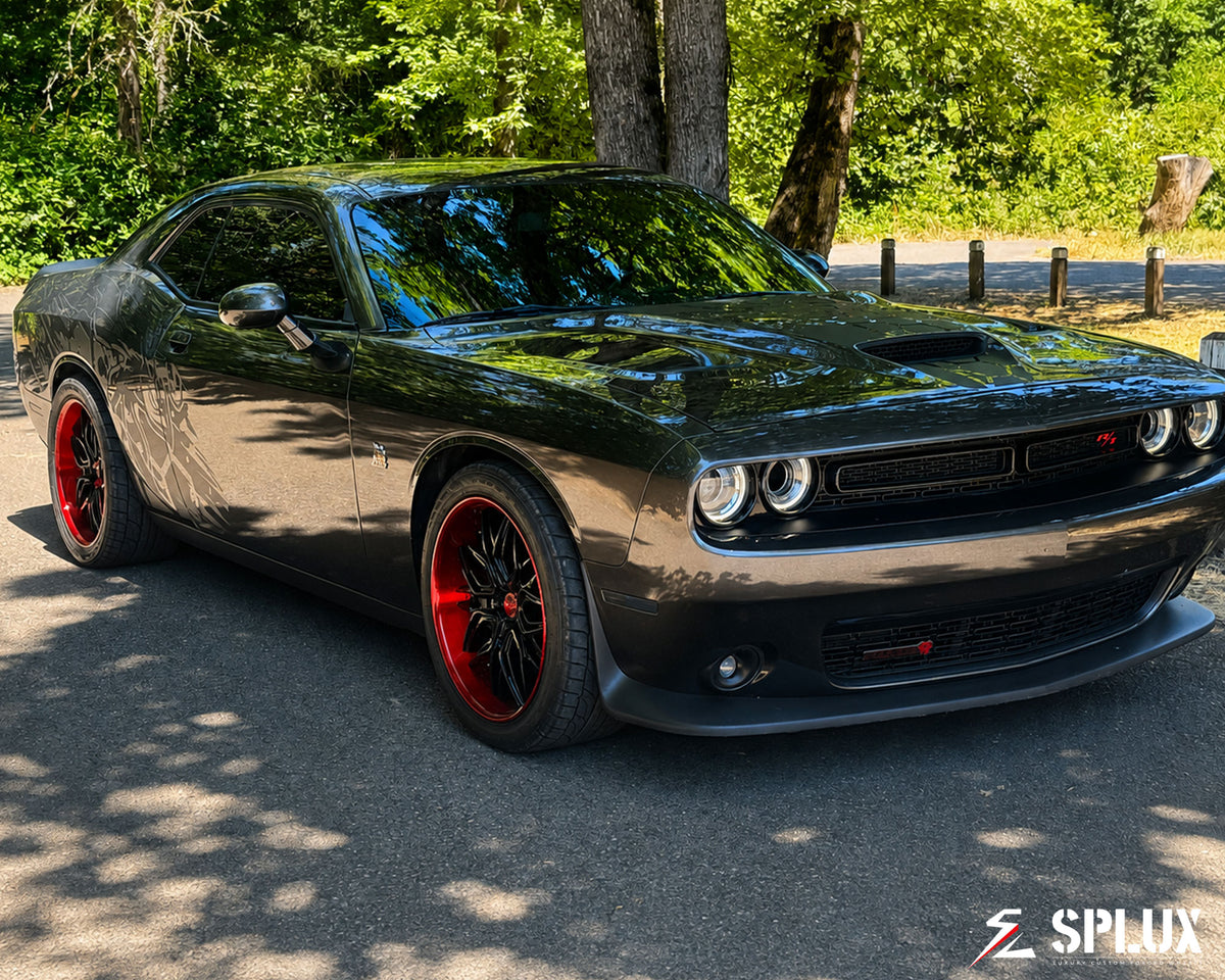 Challenger SD-01 forged 2-piece wheels with Brushed Red barrel and Piano Black face
