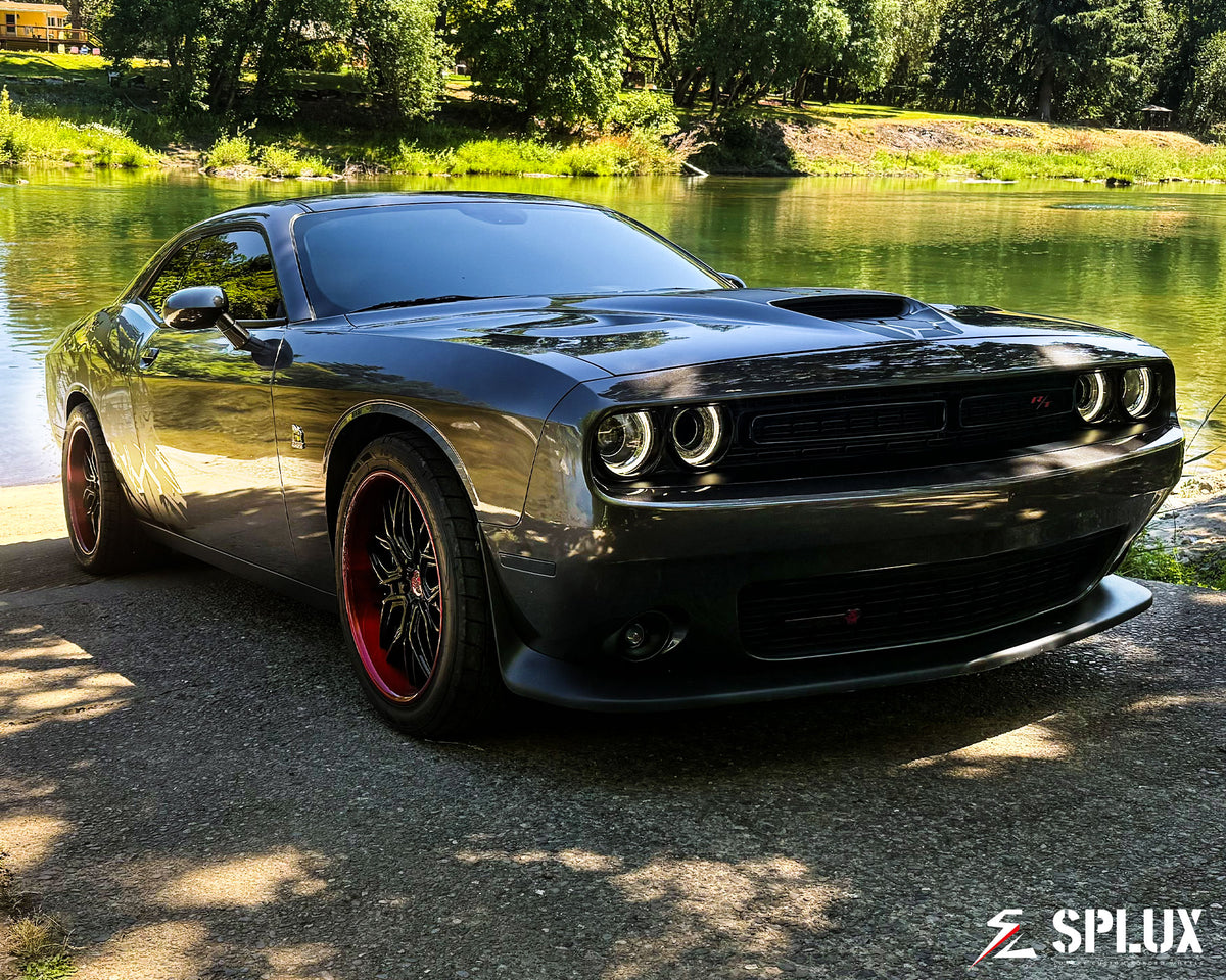 2023 Dodge Challenger R/T Scatpack with SD-01 forged 2-piece wheels in Piano Black and Brushed Red