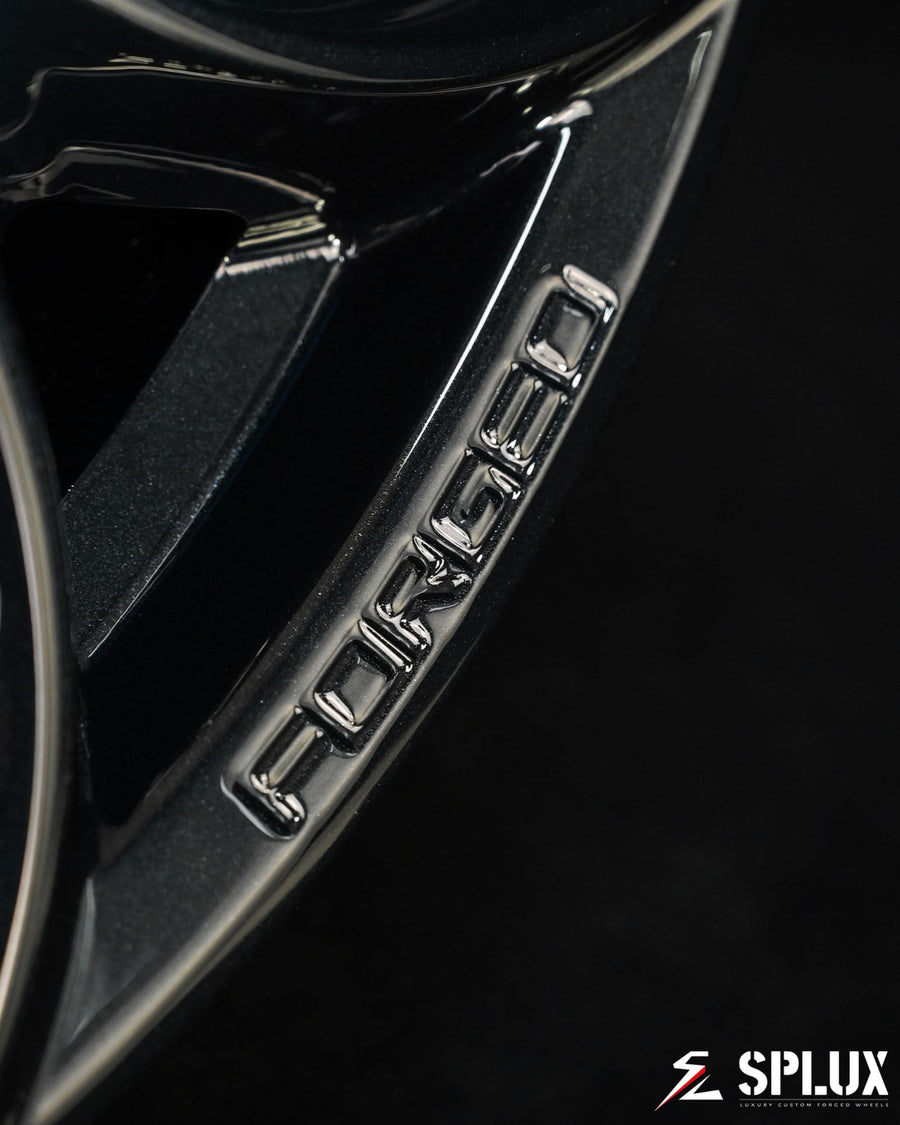 SC-07M forged wheels polished blue spoke surface macro contrast forged texture