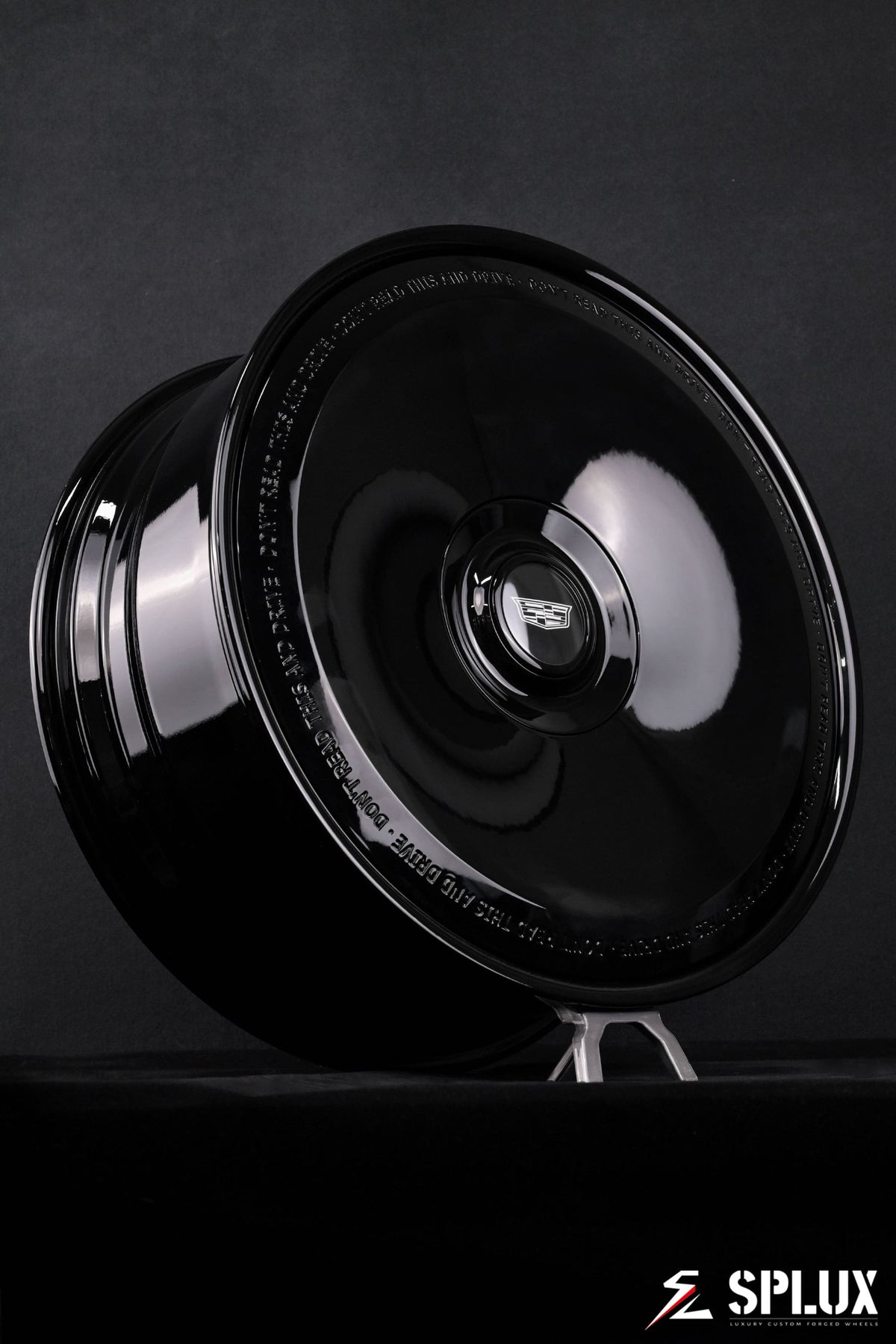 24 inch Cadillac Escalade rims with a piano black finish on the SG-03 forged 2-piece wheels