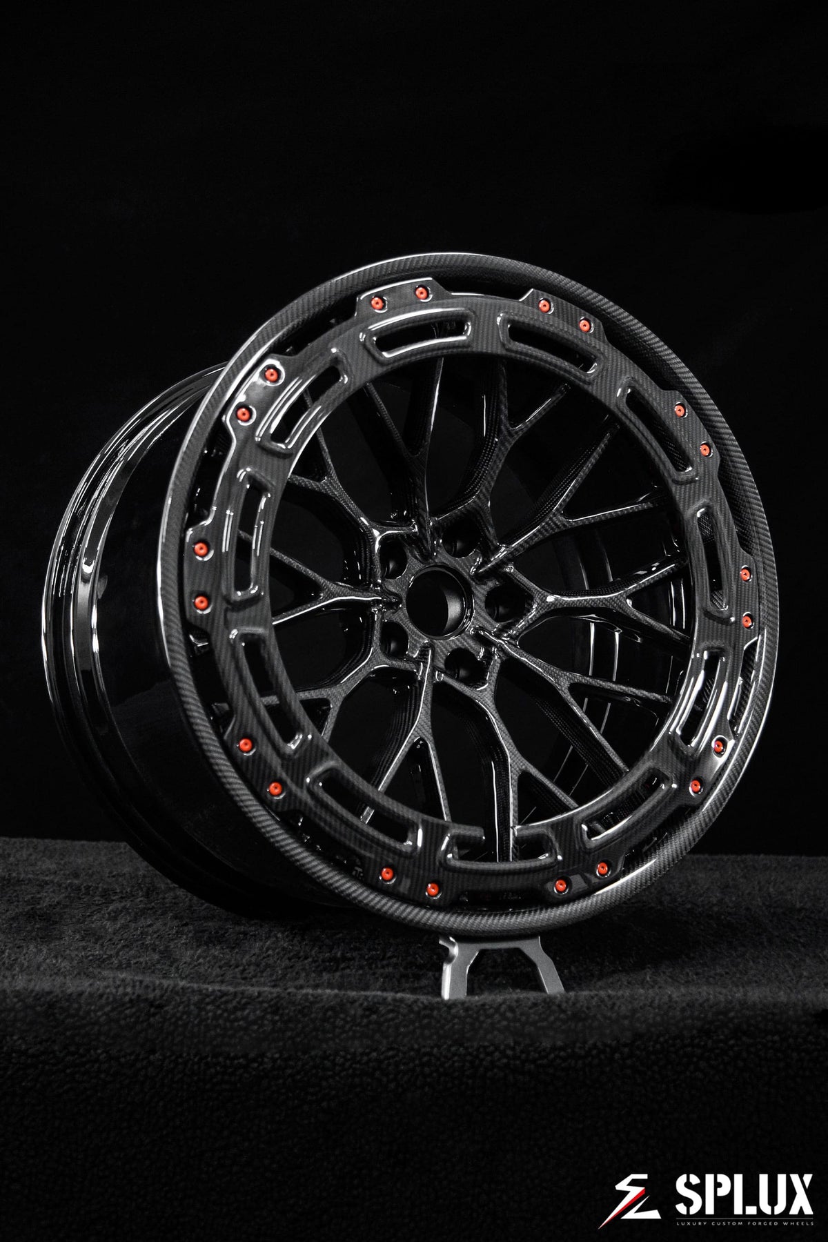 C8 Z06 carbon fiber wheels showing the real carbon fiber lip and rings