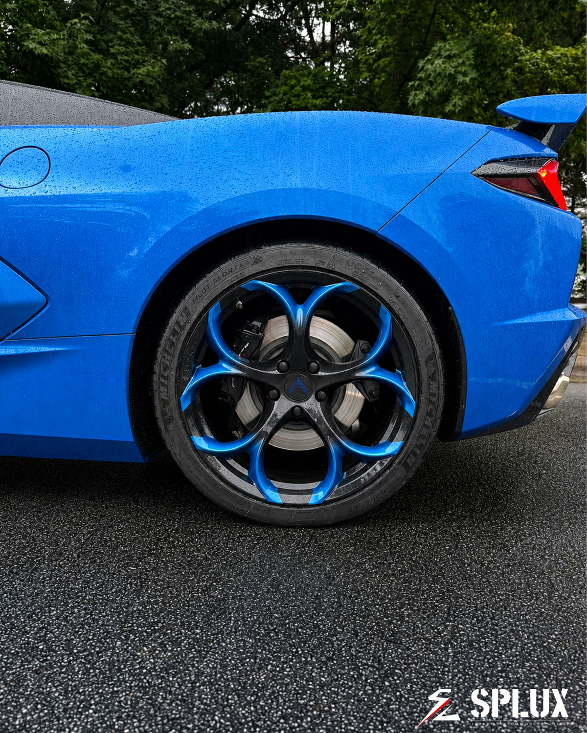 2025 Corvette C8 Z51 3LT with corvette 20 inch rims, SC-07M forged wheels in piano black and blue finish