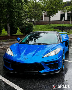 Rear 20-inch SC-07M forged wheel with deep concave and blue spoke accents on the Corvette