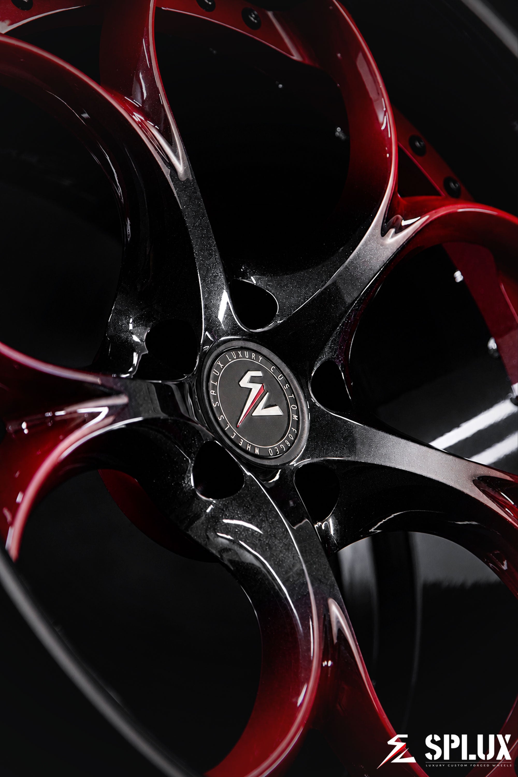 Rear 21-inch SD-03 forged wheel with deep dish and carbon flash lip