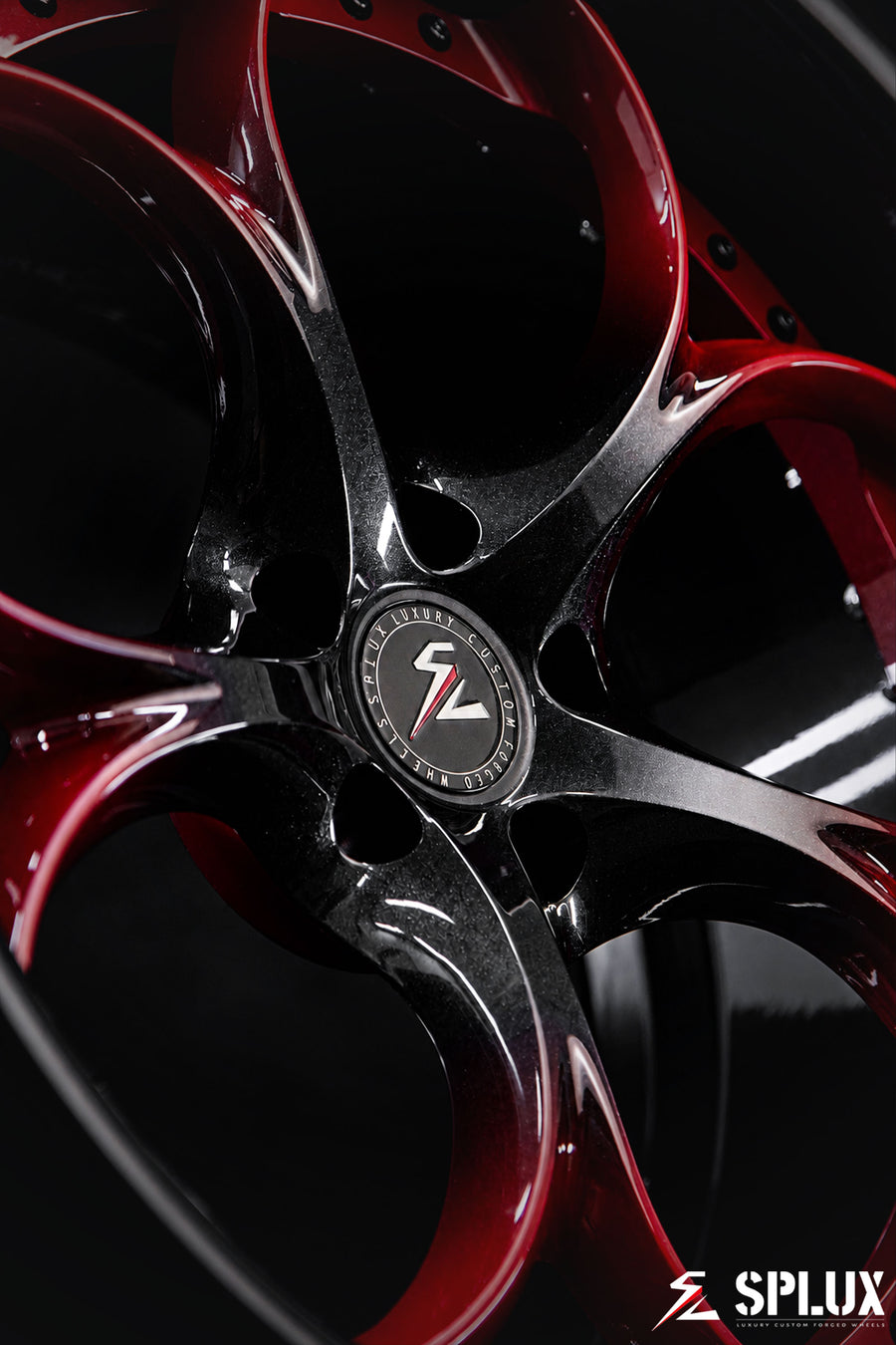 Rear 21-inch SD-03 forged wheel with deep dish and carbon flash lip
