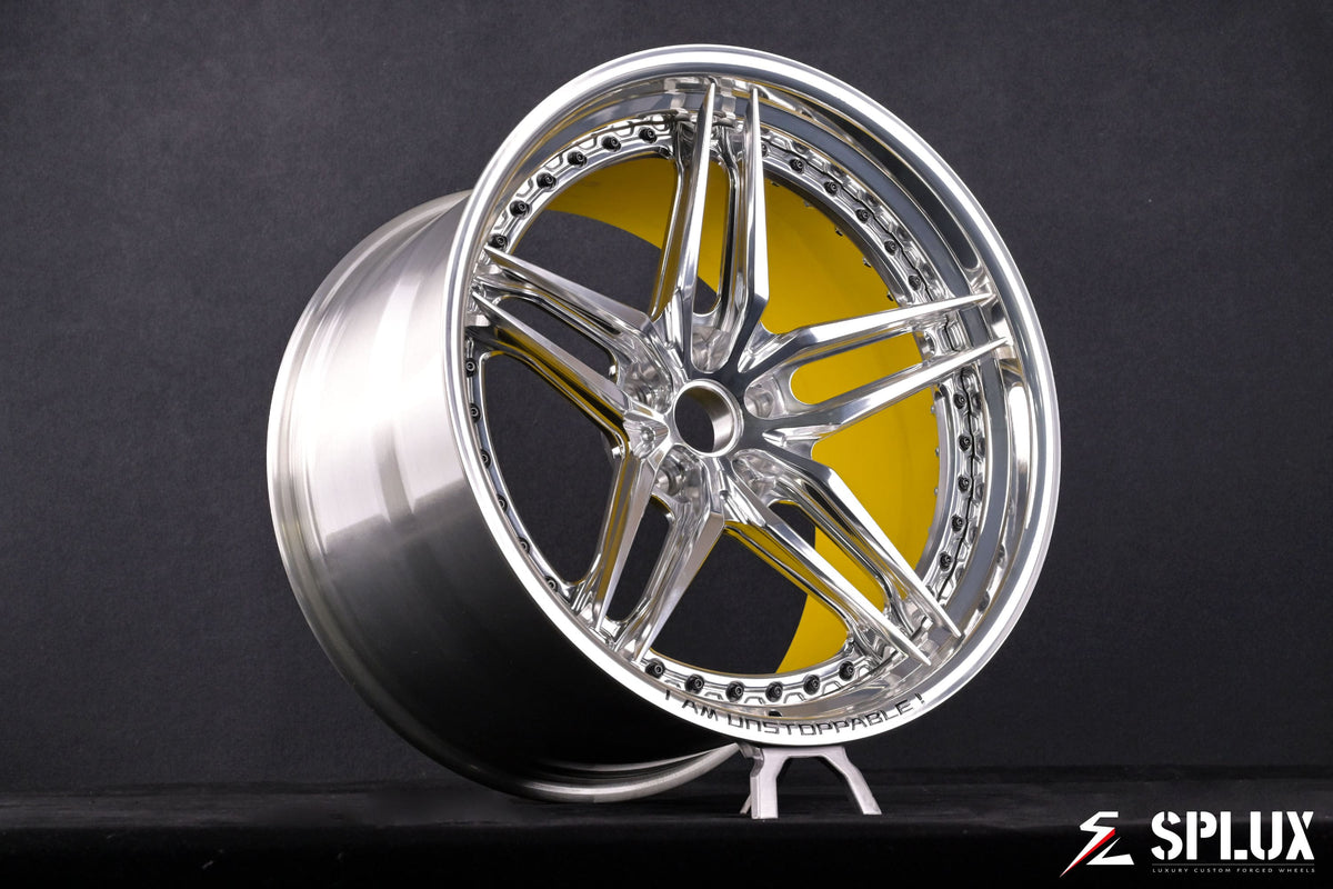 SA-01 forged 2-piece wheel with a polished lip and custom center cap