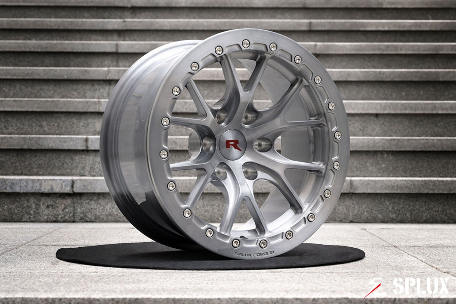 Polished transparent gray face on the ST-03B 2-piece off-road wheel