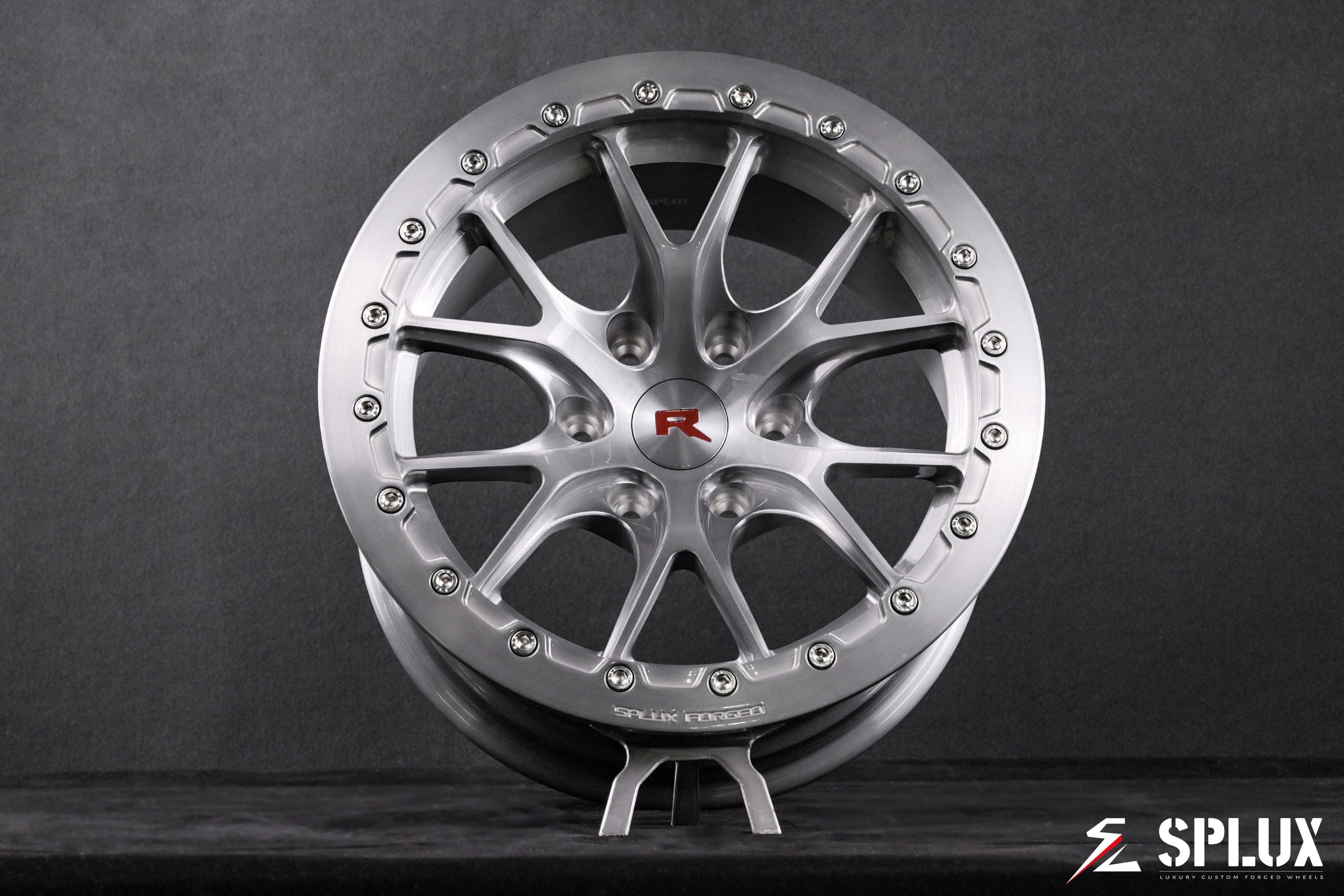 Beadlock ring detail on the ST-03B forged wheel