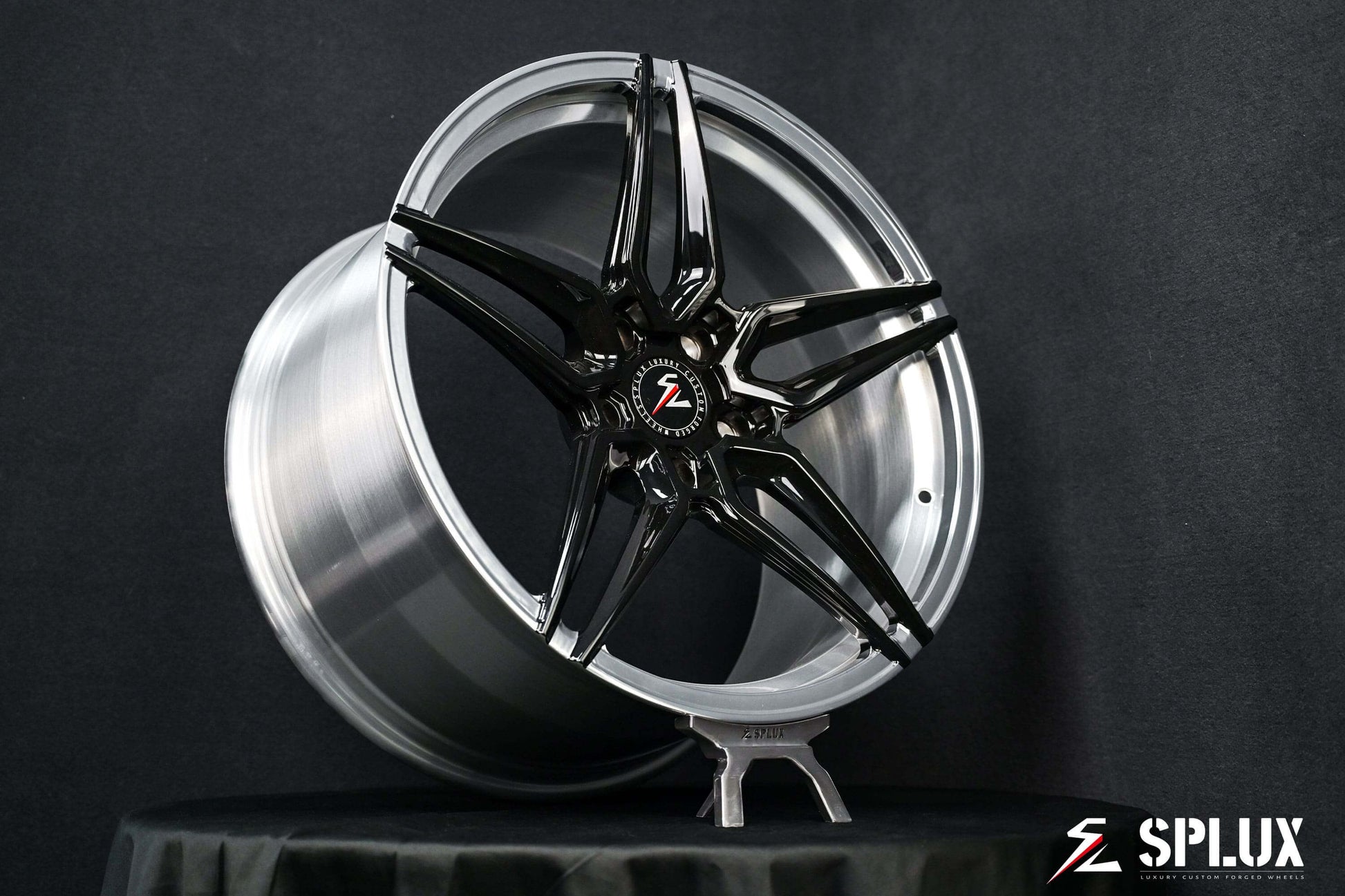 20 inch custom wheels for porsche panamera with classic 5-spoke black finish.fully forged monoblock from splux.