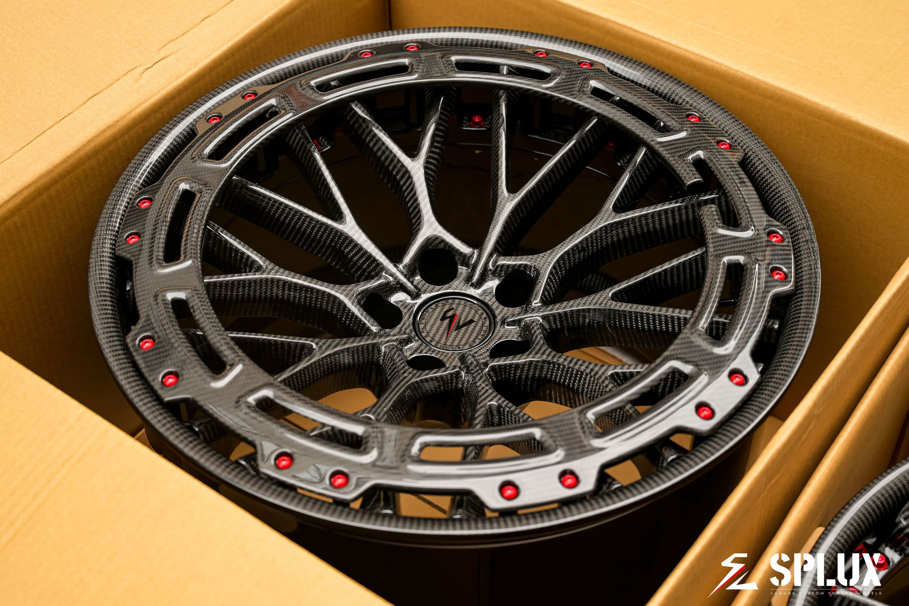 custom 2024 carbon fiber corvette wheel center caps from splux luxury custom forged wheels. custom per order to fit perfectly!