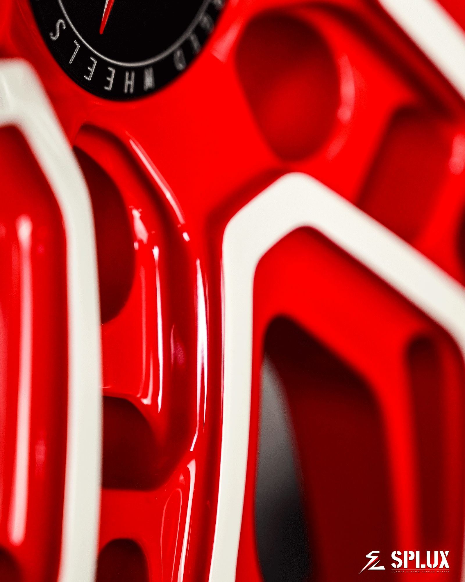 Splux SD-01 deep dish corvette c8 custom wheels. Aggressive aftermarket design in white and red, available in custom wheel sizes.