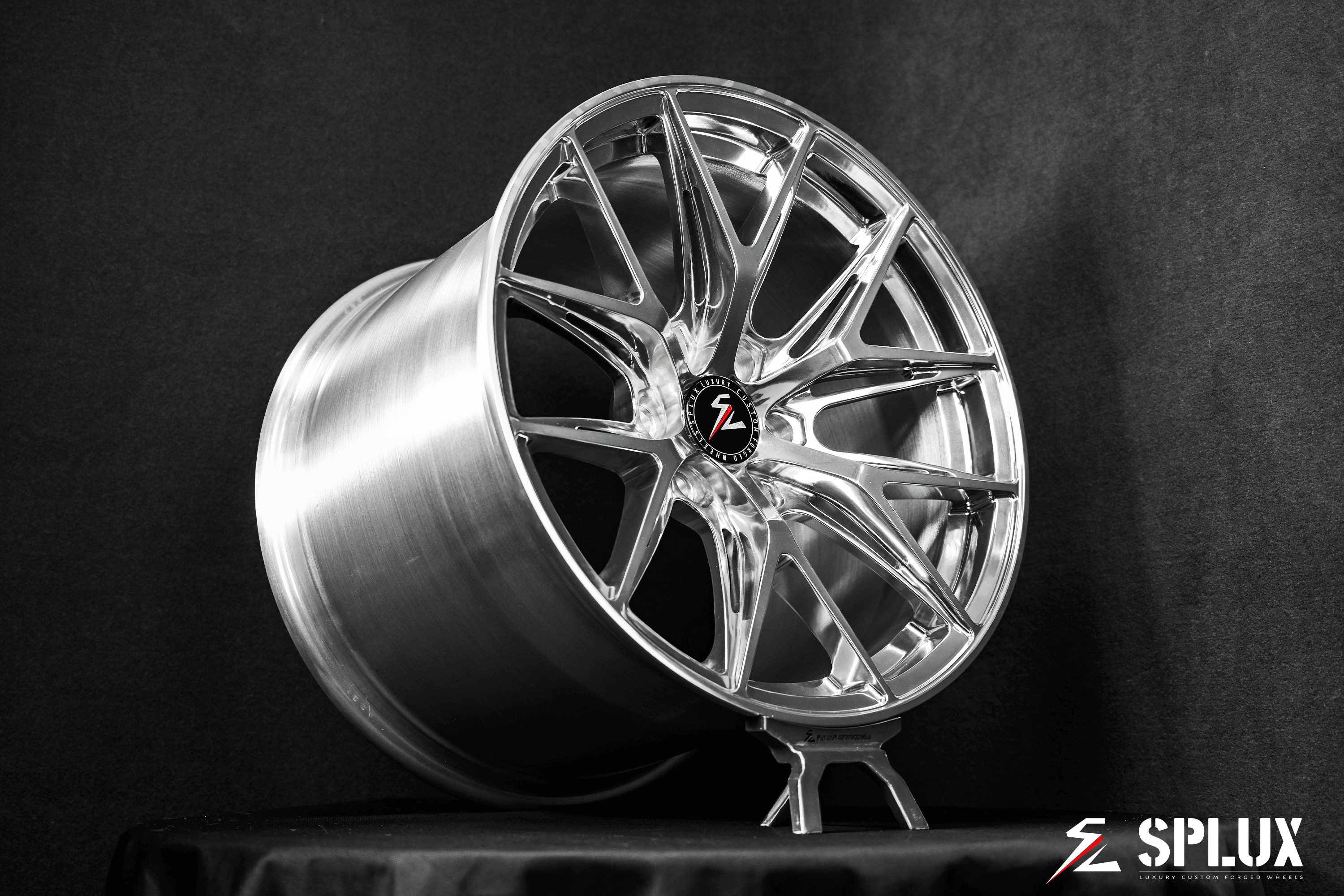 Splux SL-02 6-lug custom forged 1-piece wheels for 1999 Dodge Viper, lightweight polished Y-spoke aftermarket rims.