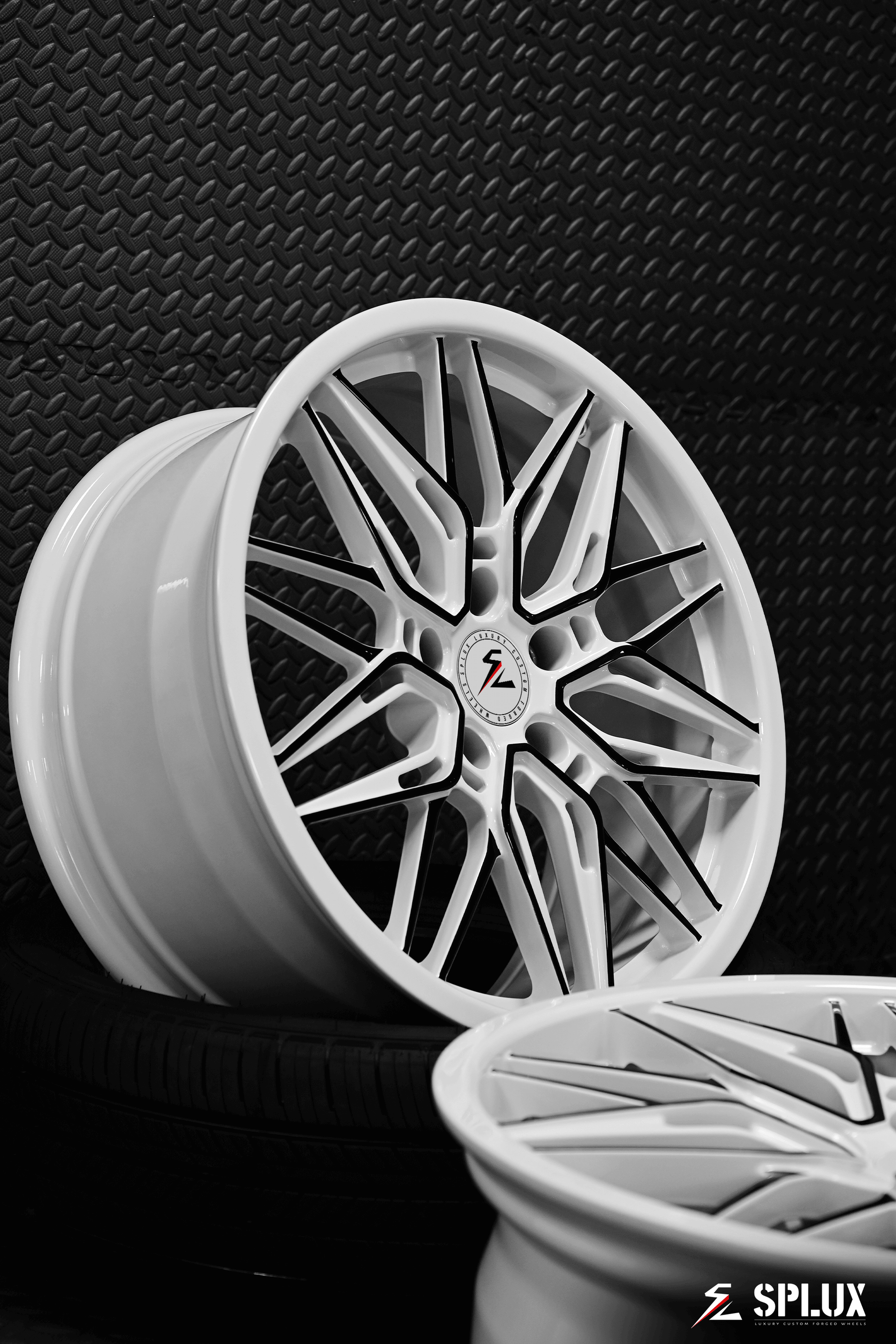 Splux SA-02 aggressive 19inch and 20inch wheels in black and white for 2016 Stingray C7Z Corvette.